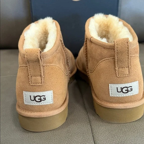 Uggs men classic mini boot •NEW•10 - Picture 3 of 6